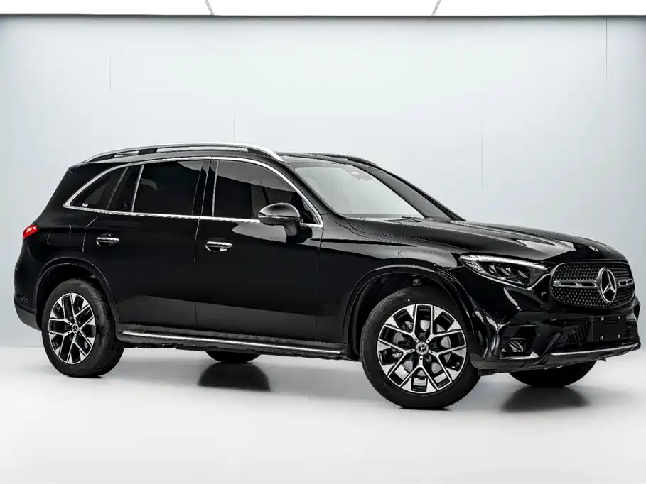 Mercedes-Benz GLC 2023 GLC 260 L 4MATIC Luxury 7-Seater фото 3