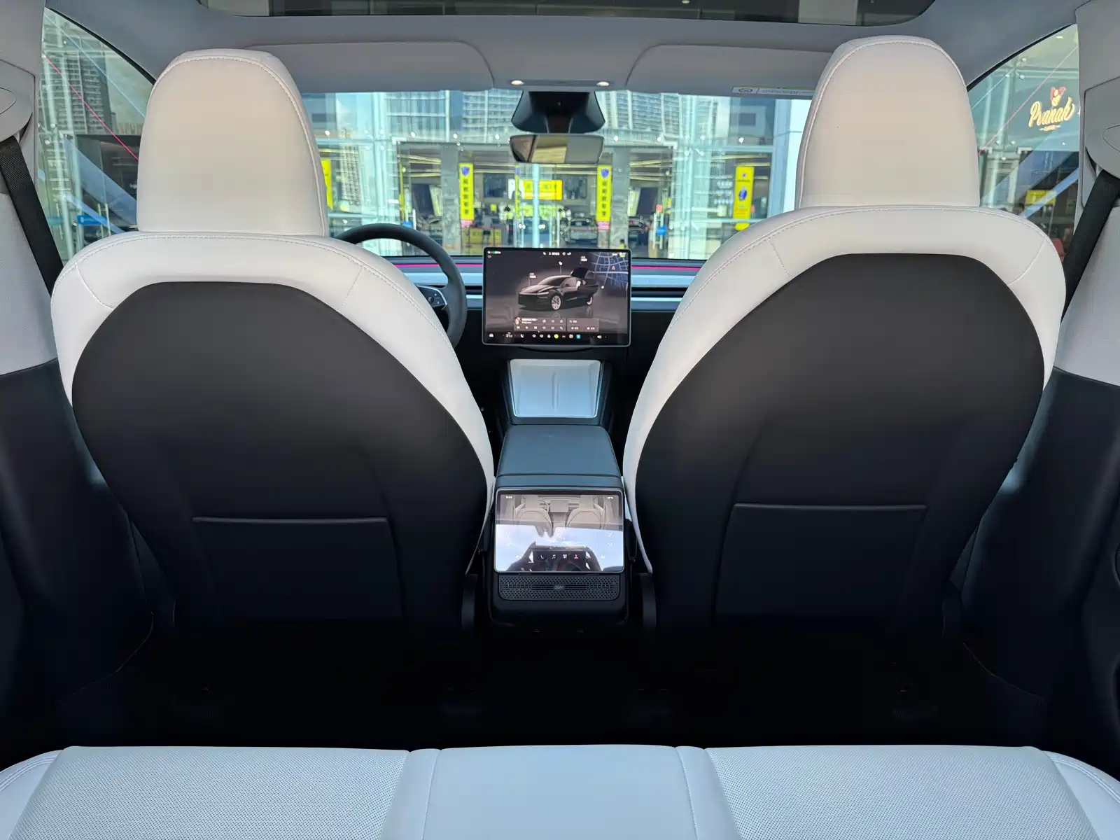 Фото 10 - Tesla Model Y