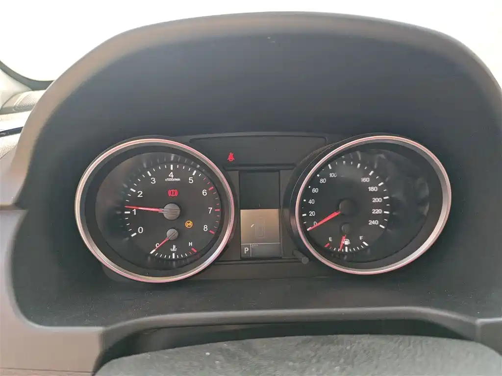 Haval M6 2017 1.5T Automatic 2WD Urban фото 4