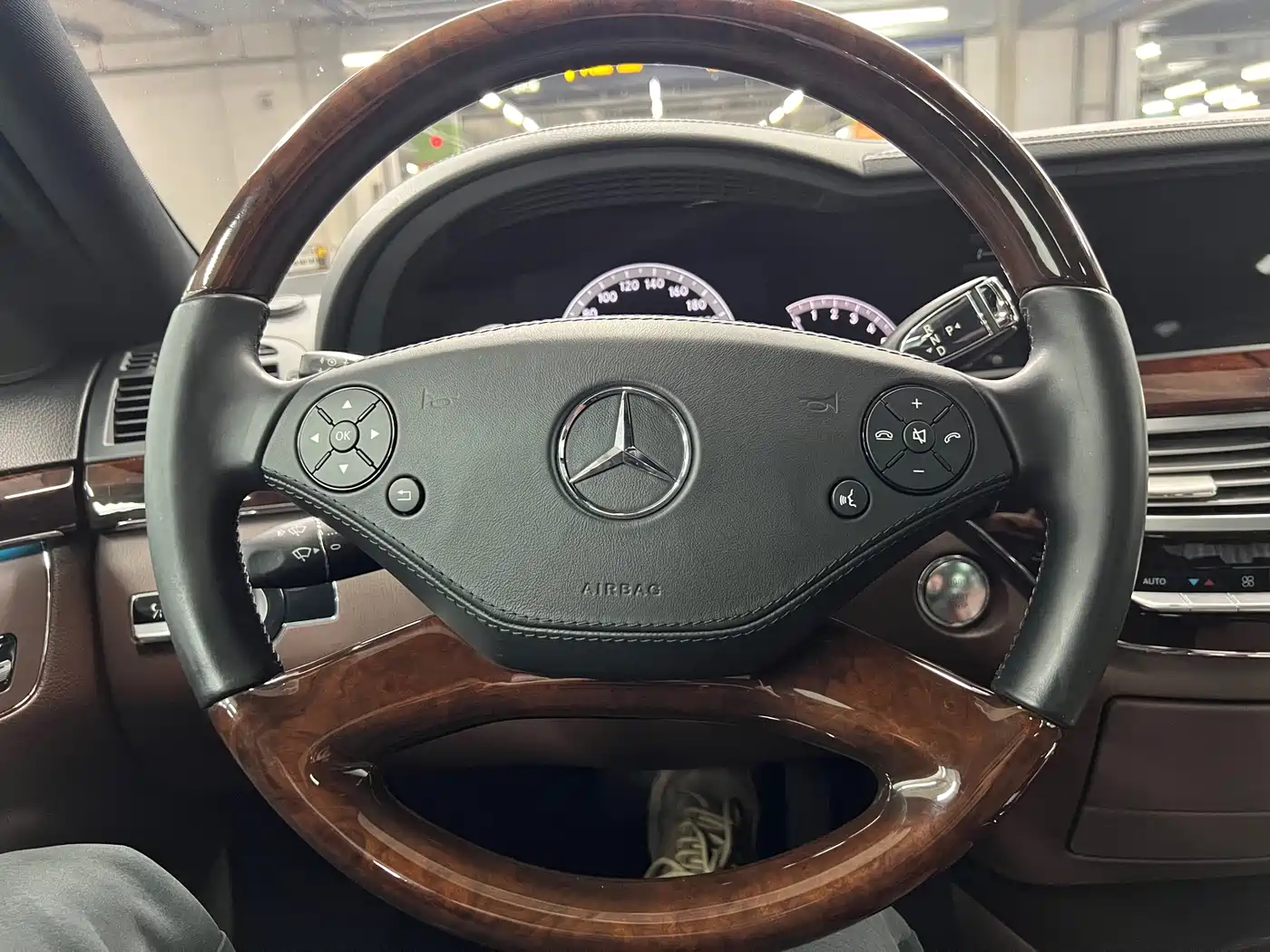 Mercedes-Benz S-Class 2011 S 350 L CGI 4MATIC фото 16