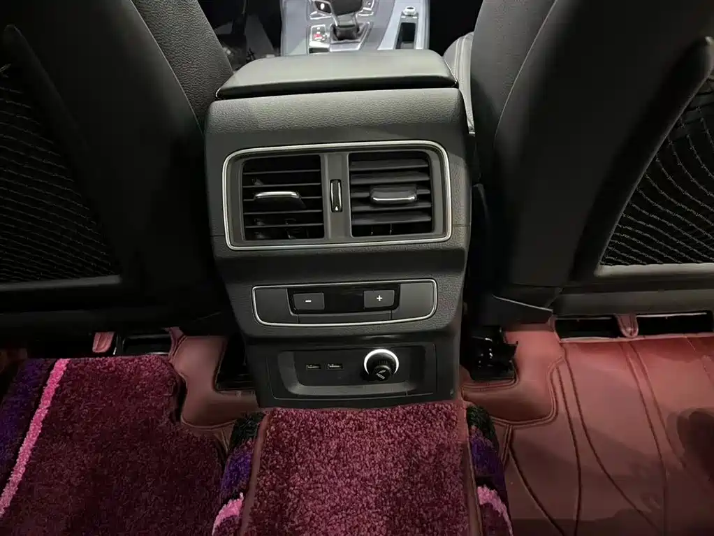 Audi Q5L 2020 40 TFSI Prestige Fashion фото 12