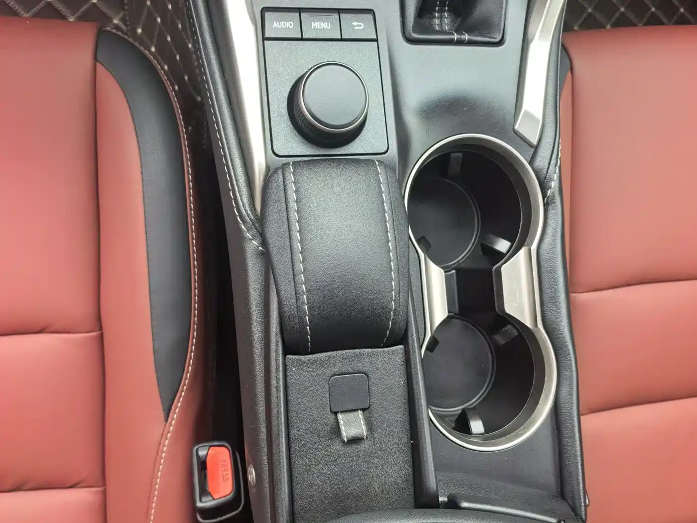 Lexus NX 2016 200 AWD F Sport фото 11