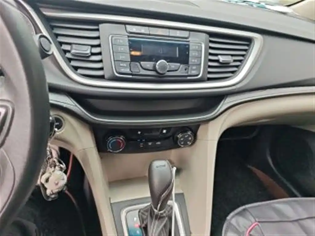 Buick Excelle 2018 15T DCT Progressive (China V) фото 18