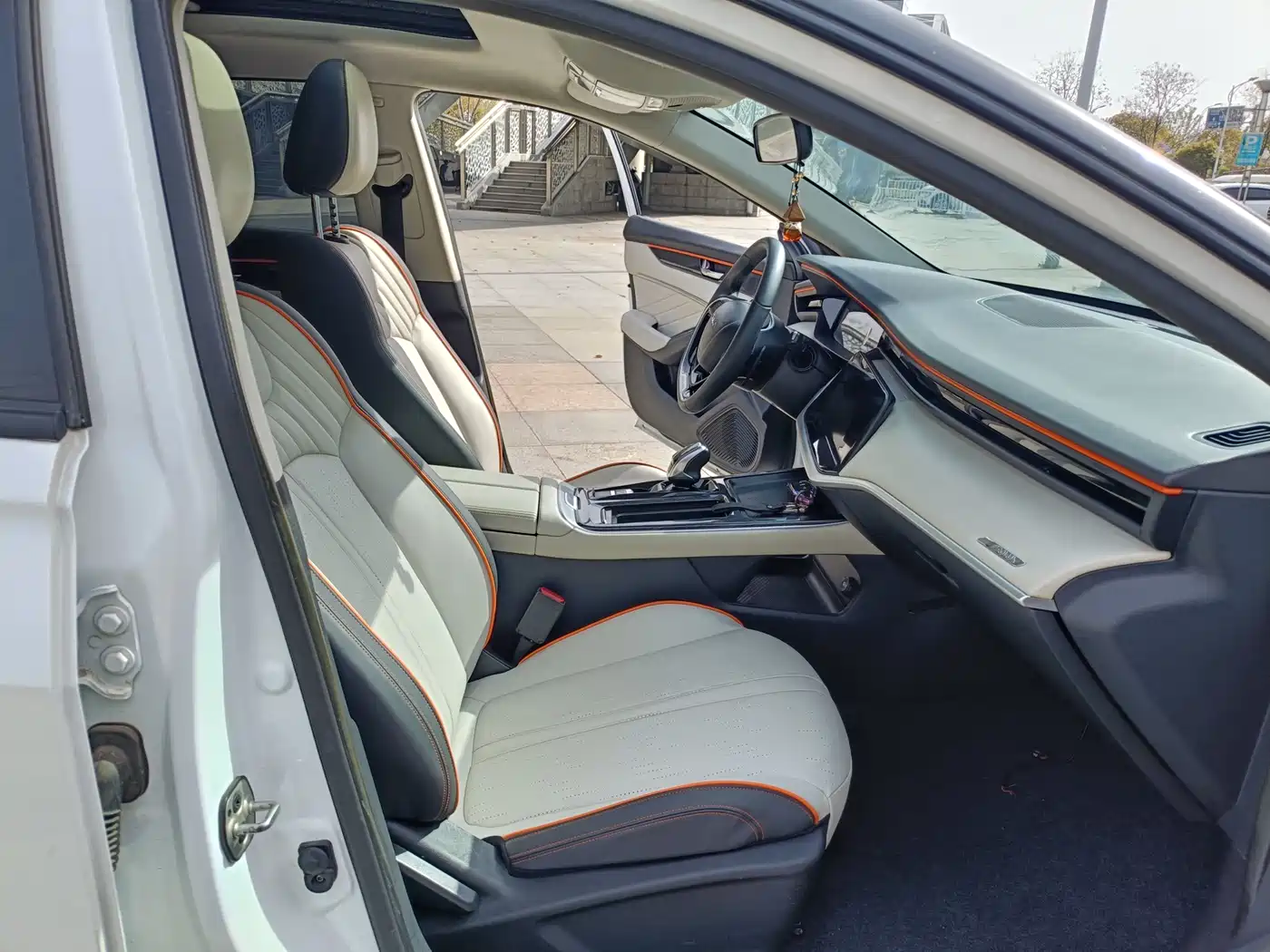 DONGFENG YI HYUN MAX