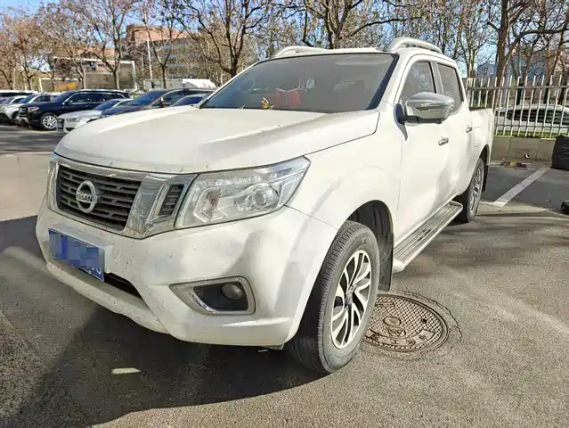 NISSAN NAVARRA