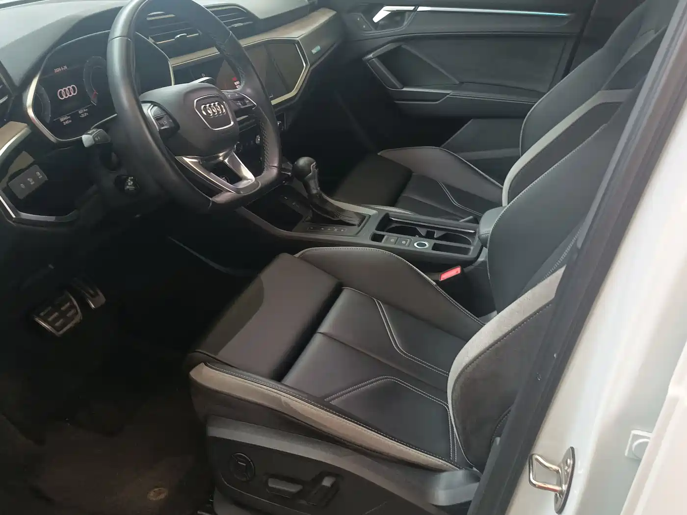 Audi Q3 2024 35 TFSI Fashion Sport фото 5
