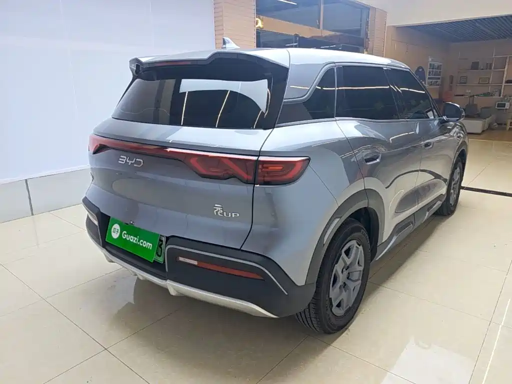 BYD Yuan UP 2026 2025 Model 301KM Navigator