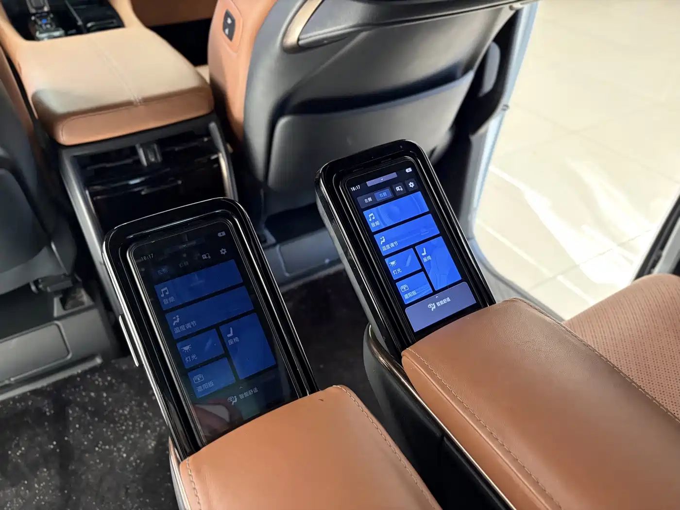 Toyota Alphard 2025 2024 Hybrid 2.5L Ultimate Enjoyment Edition
