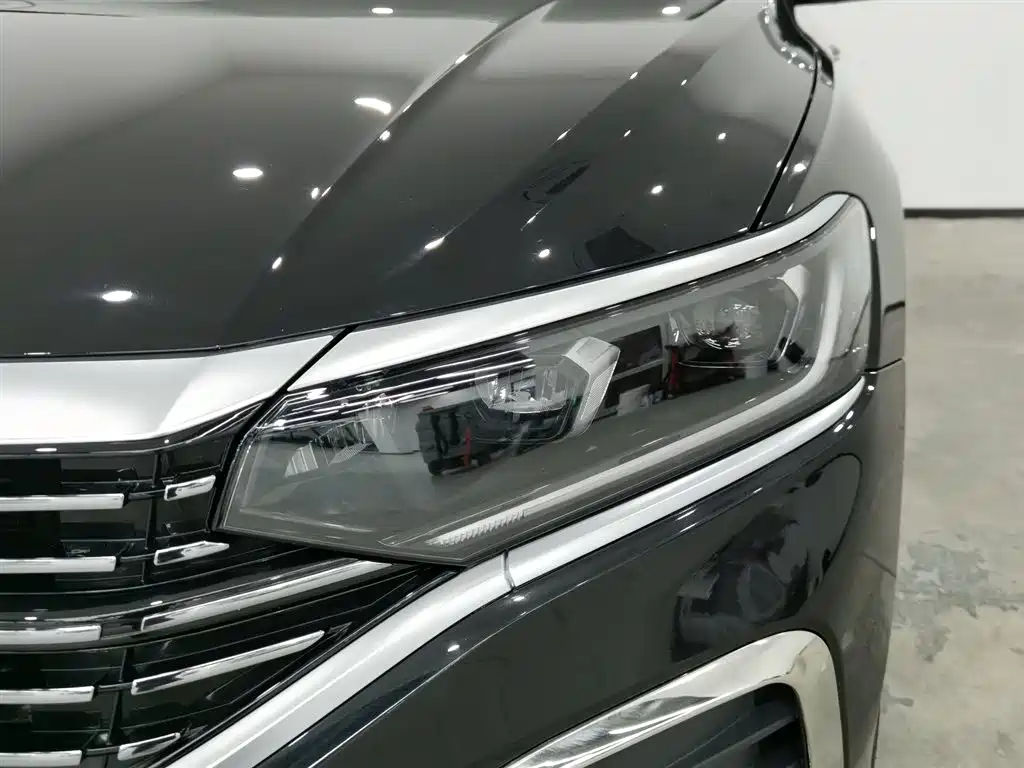 Volkswagen Passat 2023 Facelift 330TSI Elite Edition фото 7