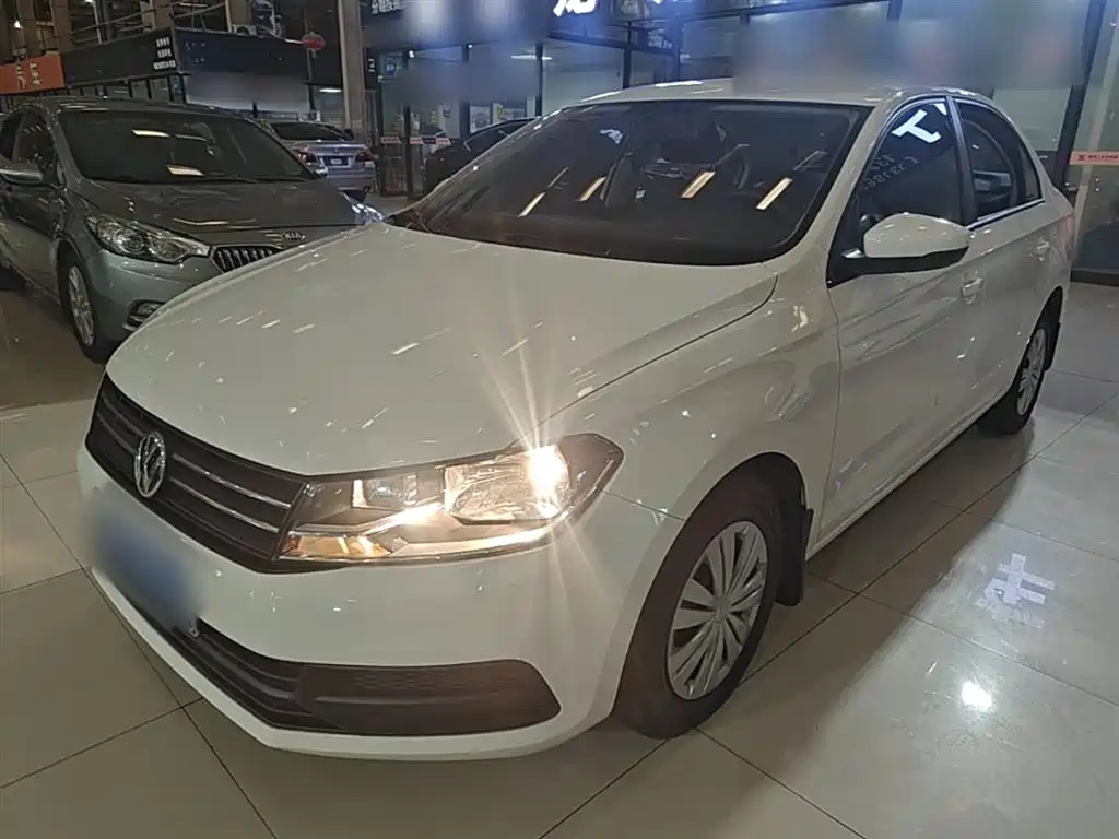VOLKSWAGEN SANTANA