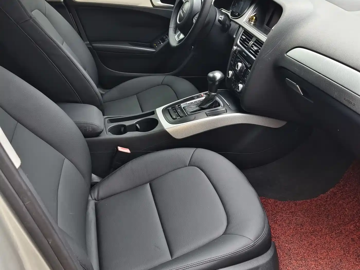 Audi A4L 2015 35 TFSI Auto Standard фото 9