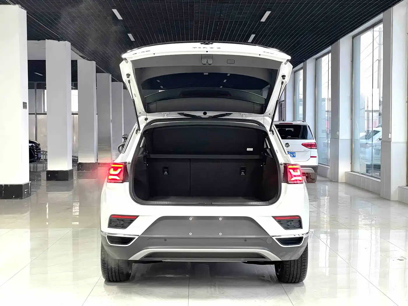 VOLKSWAGEN T ROC EXPLORING SONGS