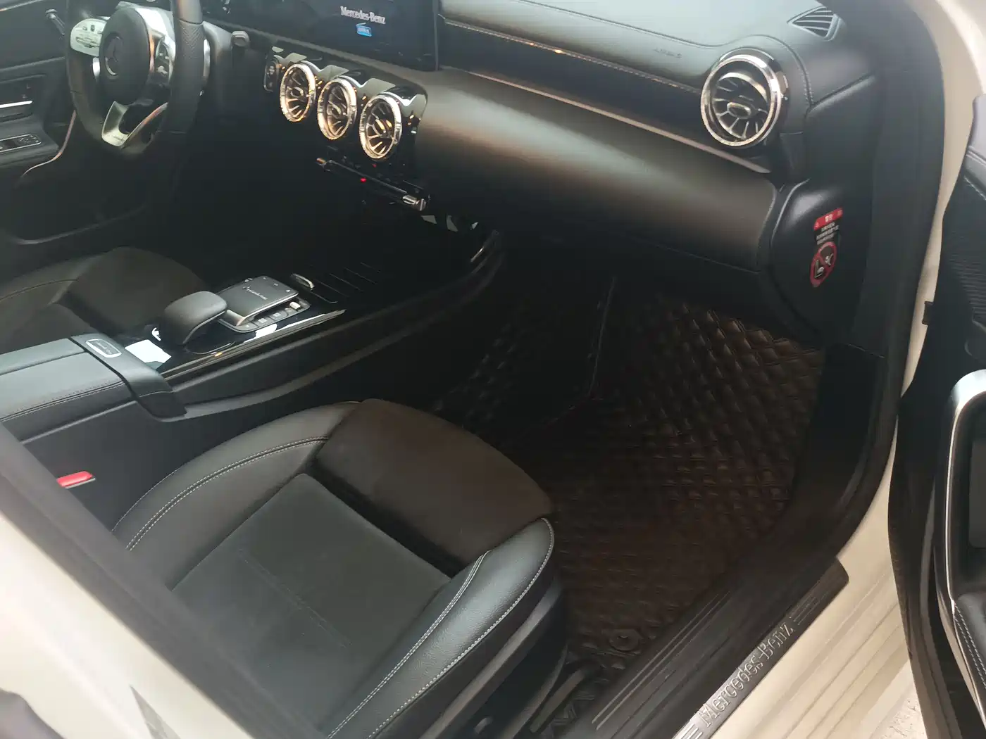 Mercedes-Benz A-Class 2020 Facelift A 200 L Sport Sedan Fashion фото 11