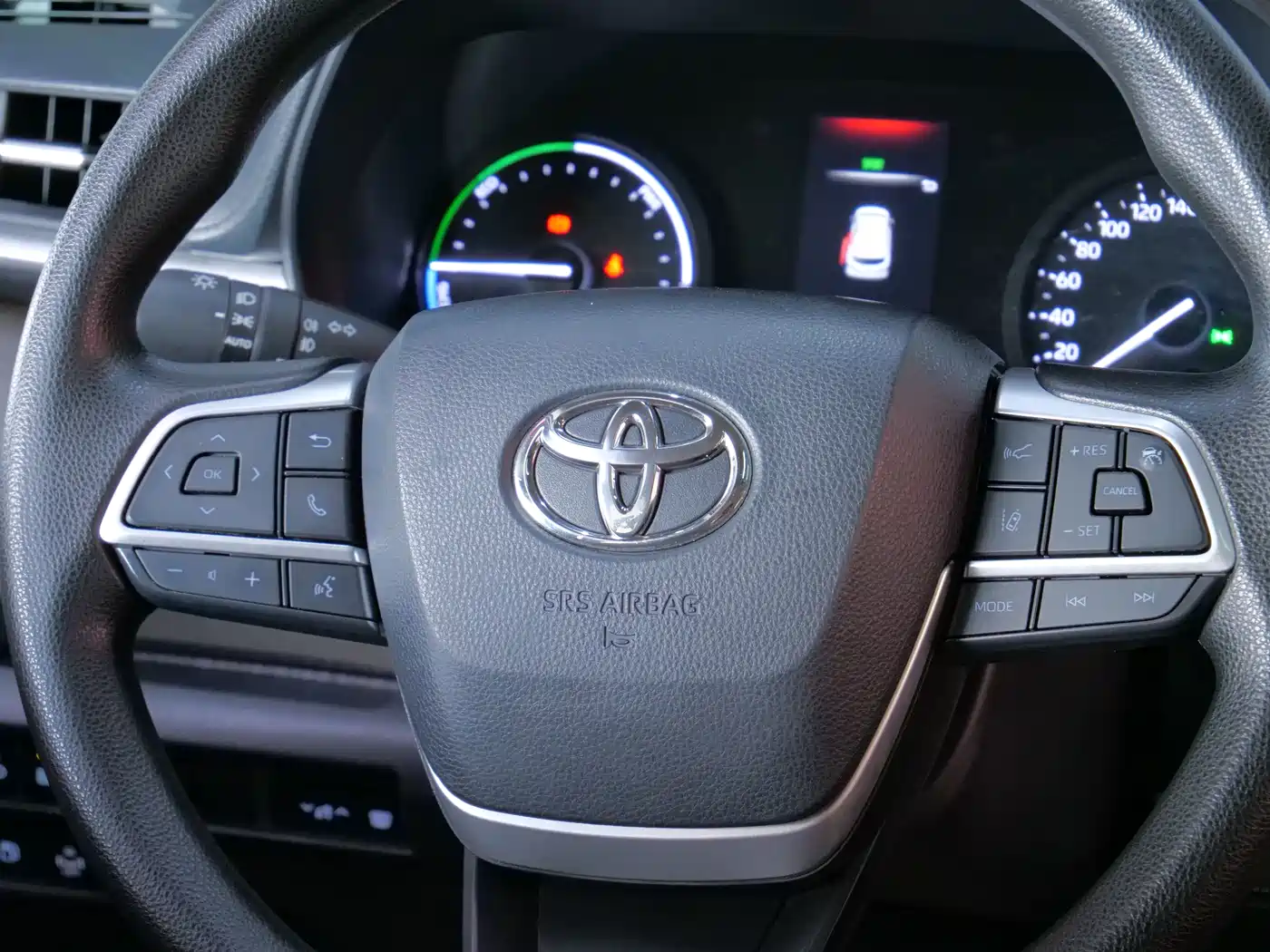 Toyota Granvia 2024 2023 2.5L Hybrid Luxury Edition