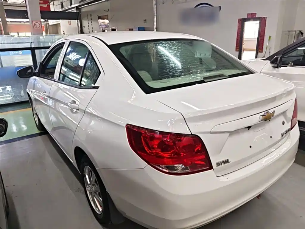 Chevrolet Sail 2016 Sail 3 1.3L Manual Comfort Sunroof Edition фото 5