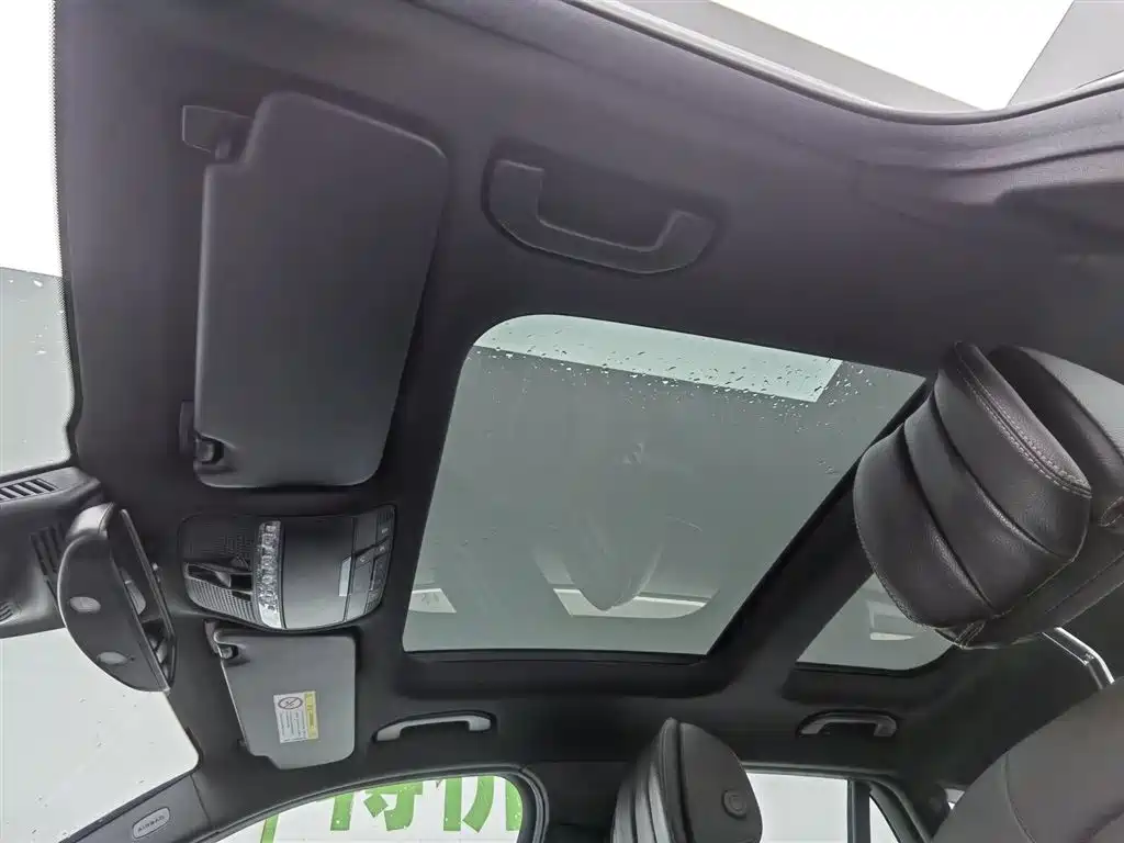 Mercedes-Benz GLC 2019 GLC 260 4MATIC Luxury фото 14