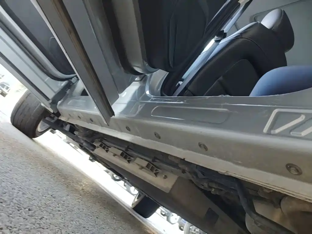 Landian E5 2023 2023 1.5L DE-i 100KM Enjoyment 5-Seater