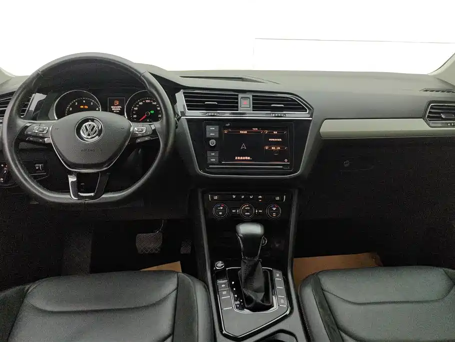 Volkswagen Tiguan L 2018 280TSI Automatic 2WD Comfort фото 12
