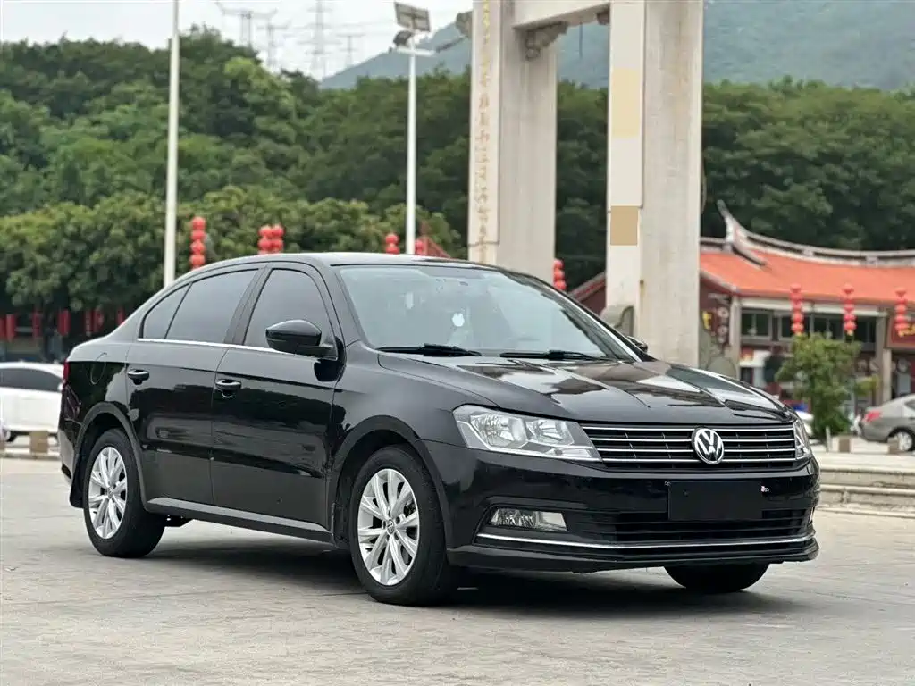 Volkswagen Lavida 2017 230TSI DSG Comfort Edition фото 3