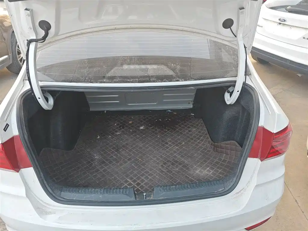 Volkswagen Santana 2021 1.5L Manual Trend Edition фото 19