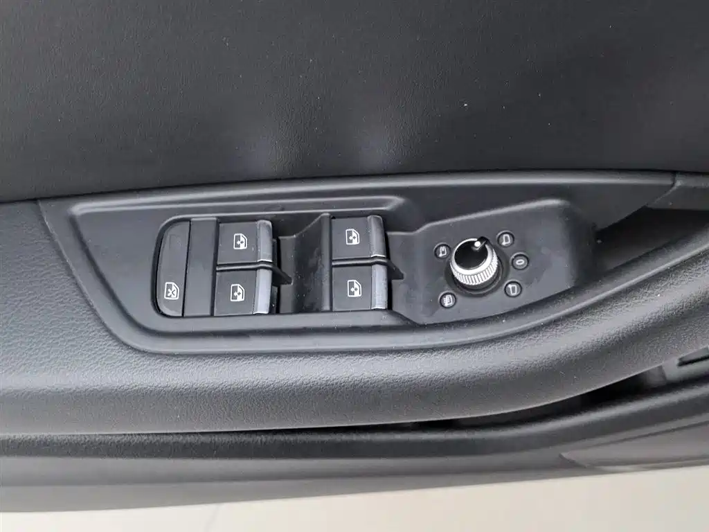 Audi A4L 2019 40 TFSI Fashion (China V) фото 9