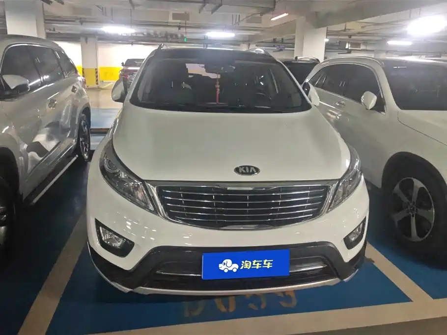 Kia Sportage 2015 2.0L Automatic 2WD DLX фото 2