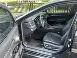 Фото 5 - Toyota Camry
