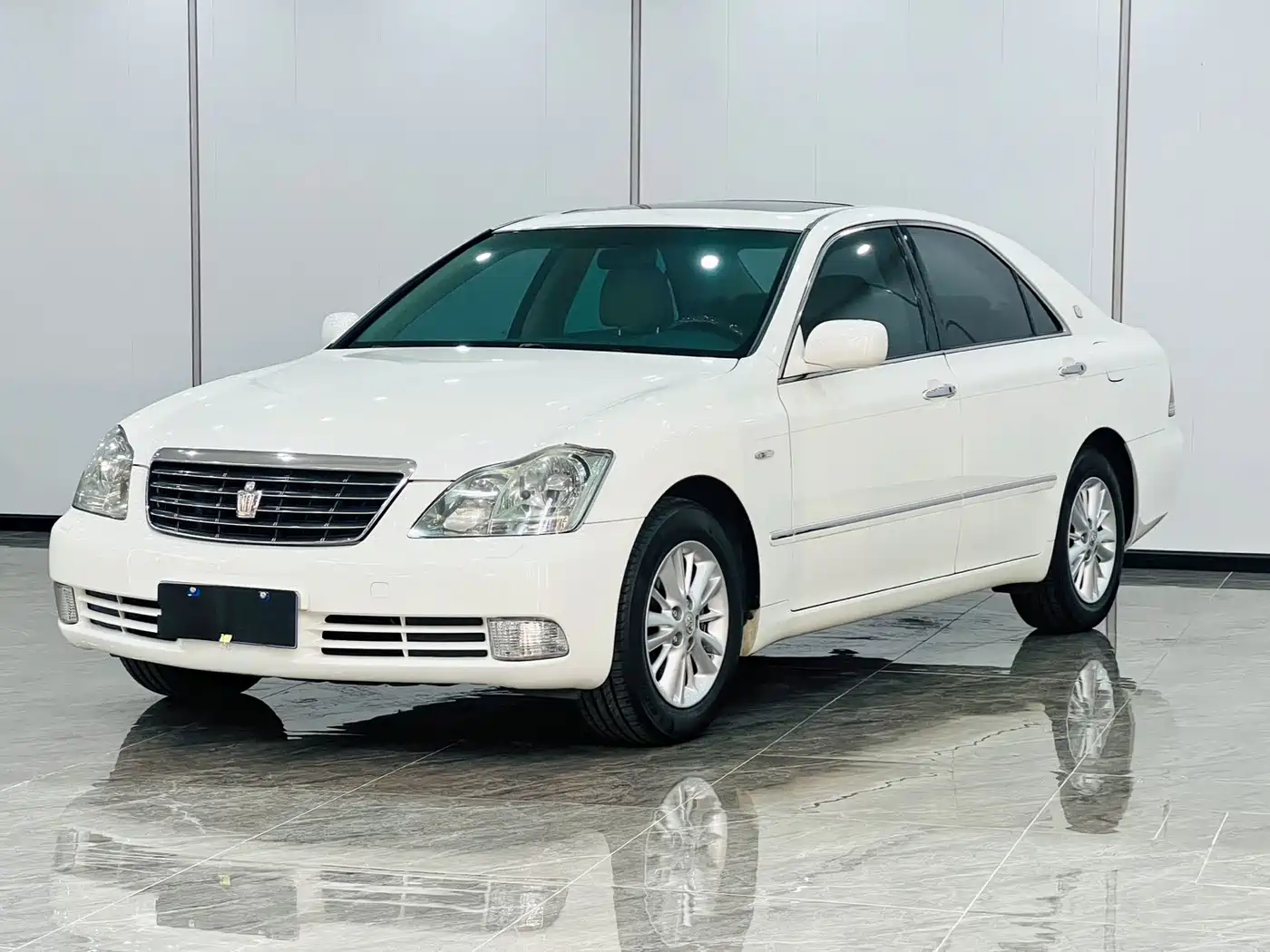 Toyota Crown 2005 Model 3.0L Royal