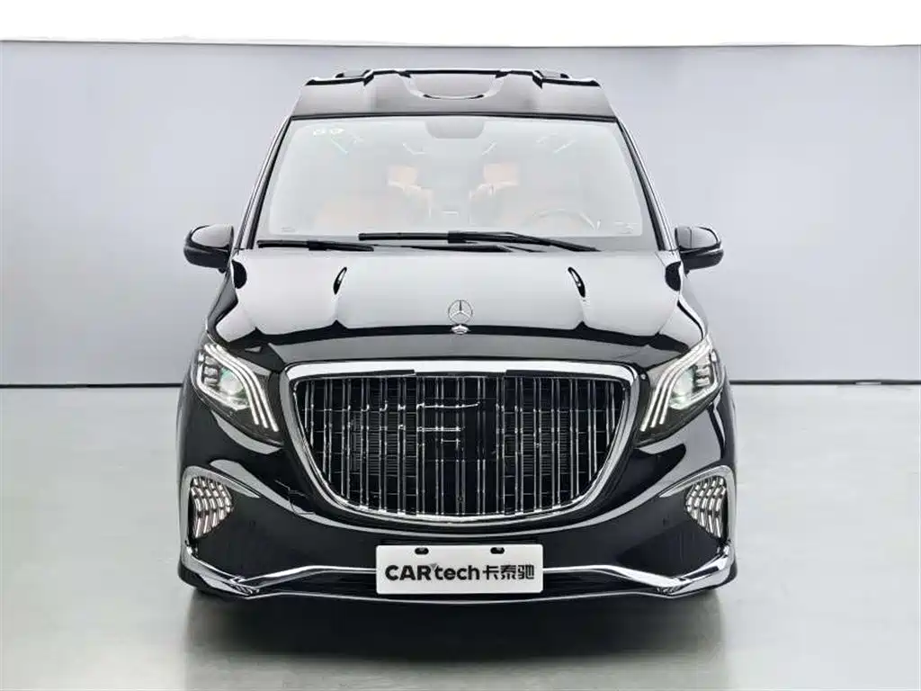 Mercedes-Benz Vito 2023 2.0T Business 7-Seater фото 2
