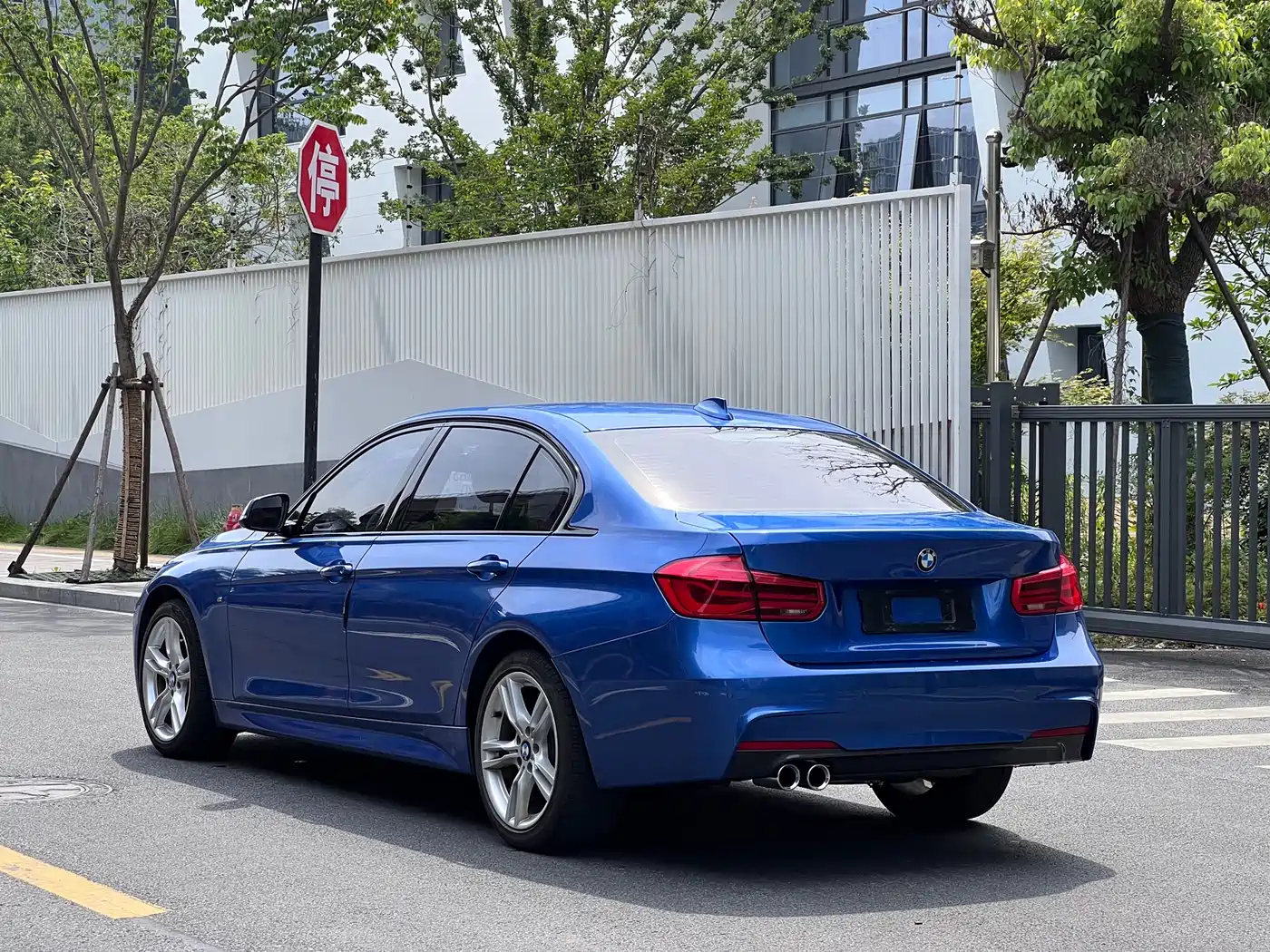 BMW 1 Series 2020 Model 125i Leading M Sport Package фото 9
