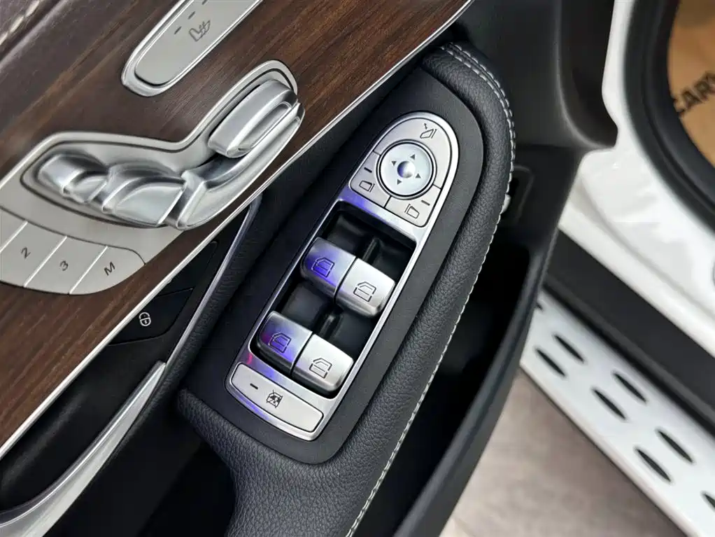 Mercedes-Benz GLC 2021 GLC 300 L 4MATIC Sporty фото 18