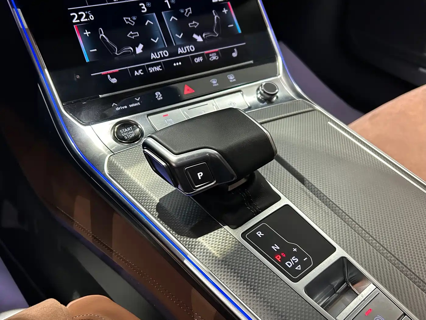 Audi A7L 2024 45 TFSI quattro Premium Luxury фото 16