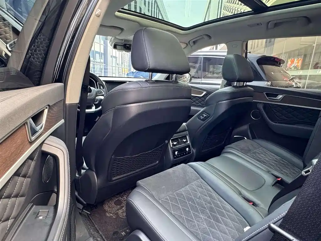 Hongqi HS7 2021 2.0T DCT FWD Smart Connect Qi Xiang Edition фото 11