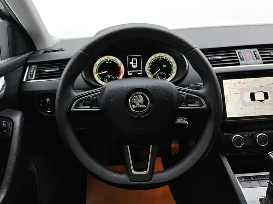Škoda Octavia 2019 1.5L Automatic Smart Luxury China VI фото 15