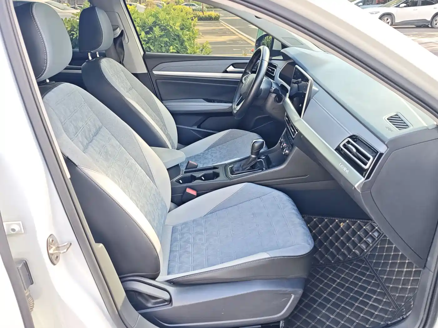 Volkswagen Lavida 2023 280TSI DSG Comfort Edition фото 18