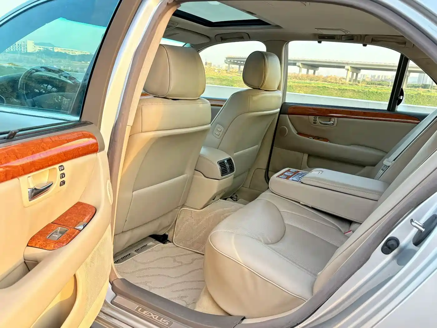 Lexus LS 2005 430 фото 8