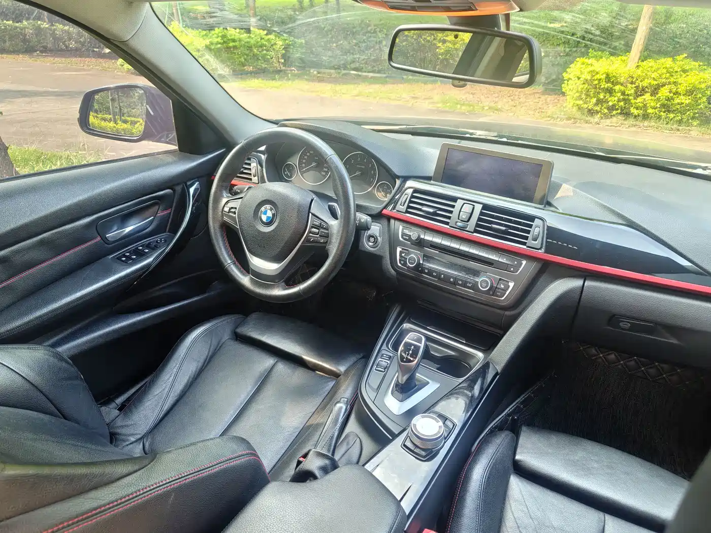 BMW 3 Series (Import) 2013 2013 320i Sport Design Package