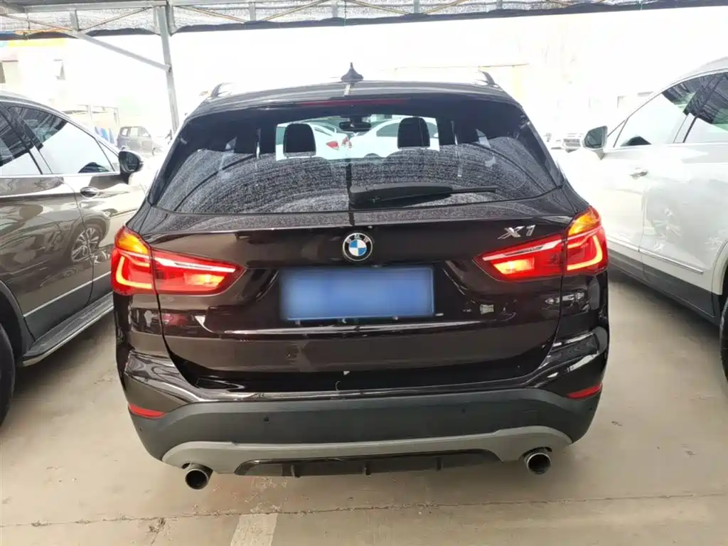 BMW X1 2018 xDrive20Li Premium Model фото 4