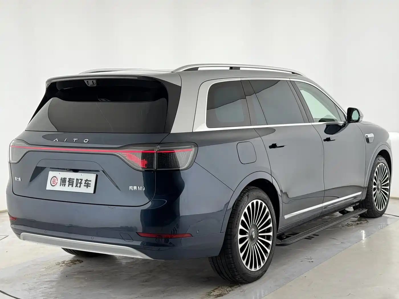 AITO Wenjie AITO M9 2025 Extended Range Ultra 52kWh 6-Seater фото 15
