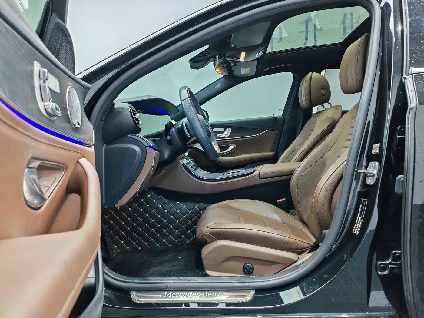 Mercedes-Benz E-Class 2021 E 300 L Sport Luxury Edition фото 11