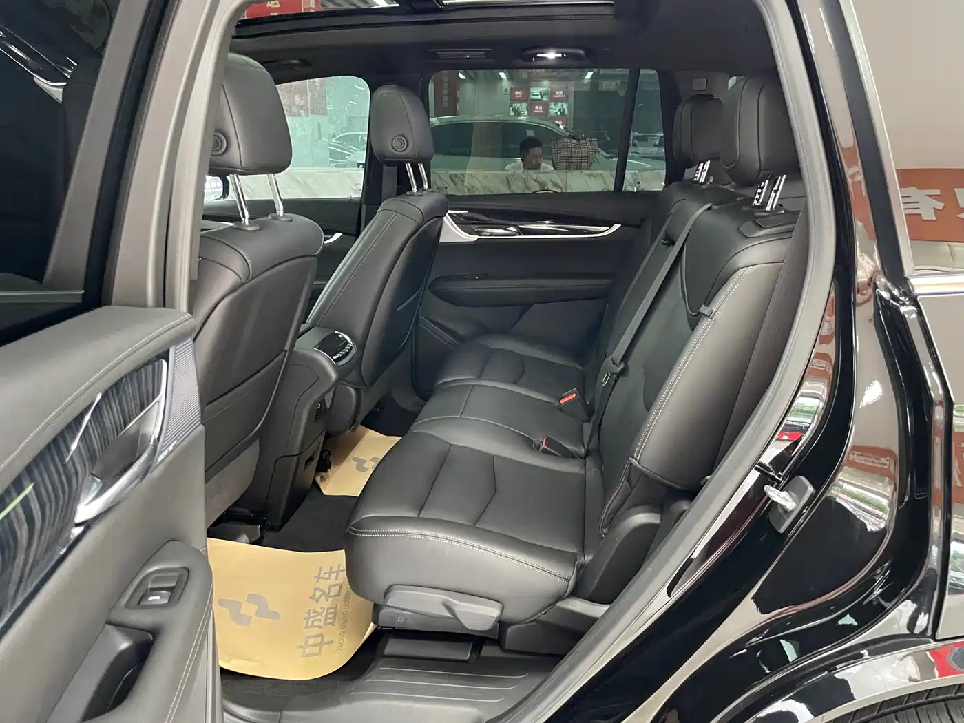 Cadillac XT6 2022 2.0T 7-Seater 4WD Luxury Edition фото 20