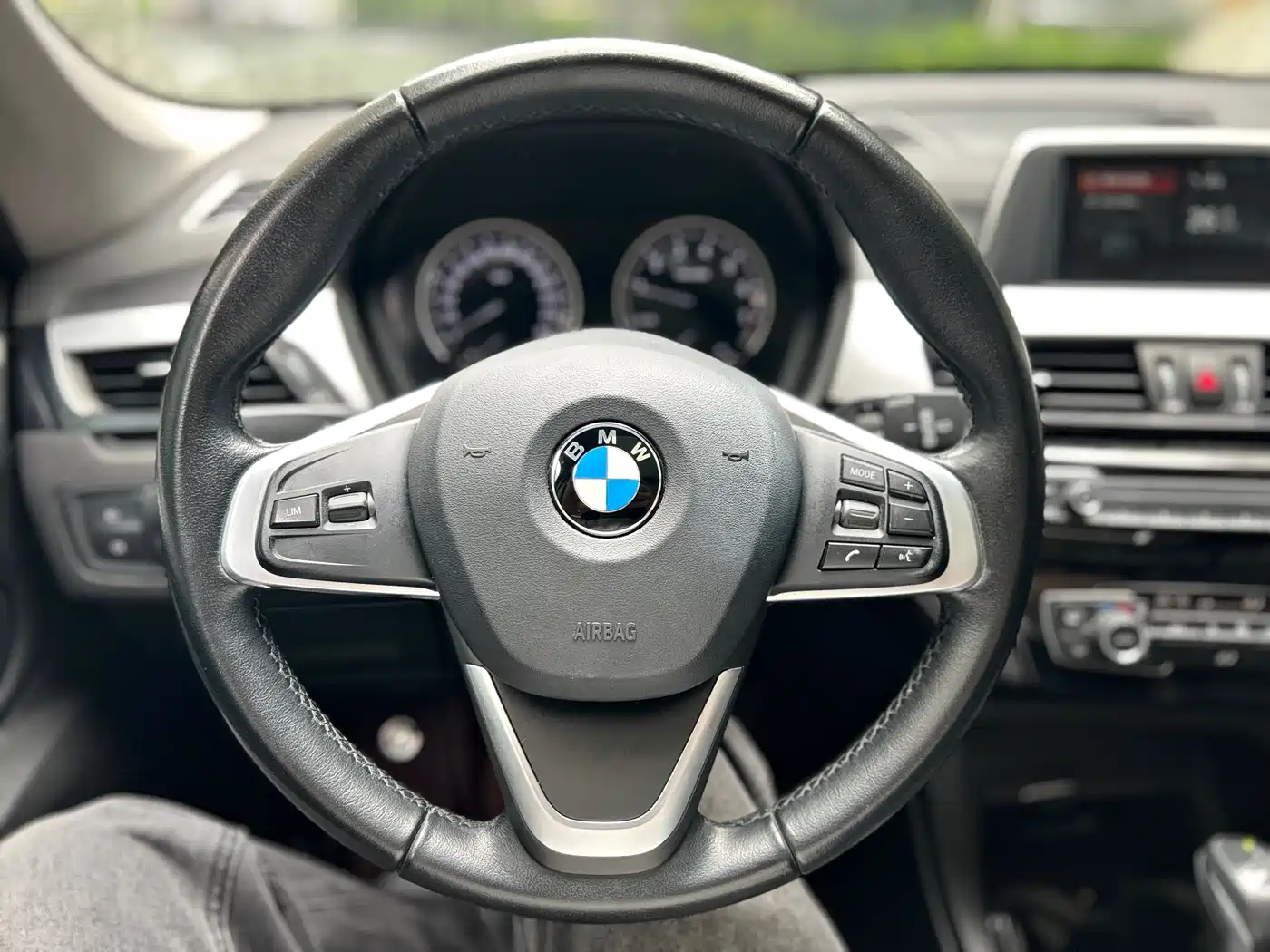 BMW X1 2018 sDrive18Li Fashion Model фото 9