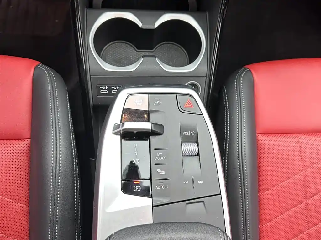 BMW iX1 2023 xDrive30L M Sport Package фото 13