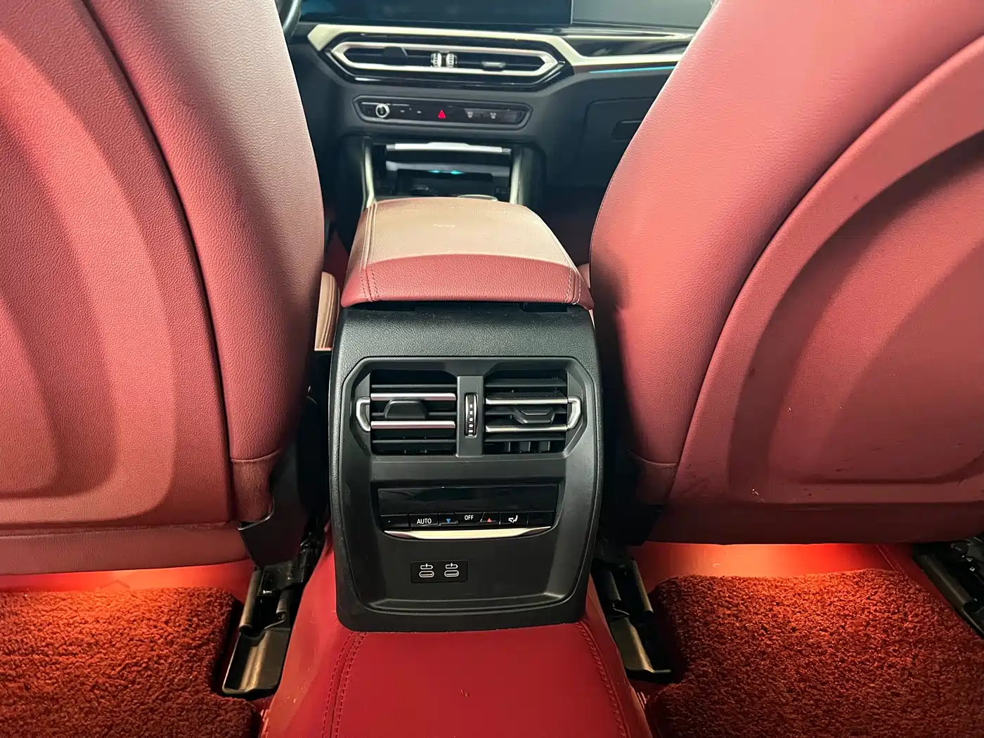 BMW i3 2024 eDrive 40 L Night Sport Package фото 11