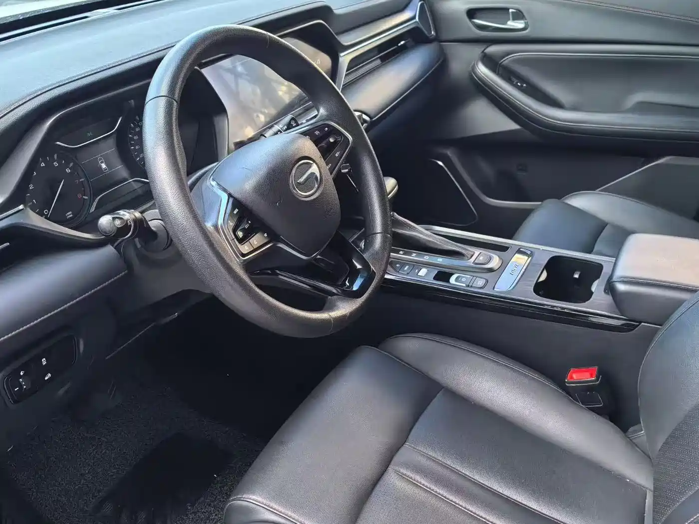 GAC Trumpchi Trumpchi GS4 2020 270T Automatic Elite Tech Version фото 9