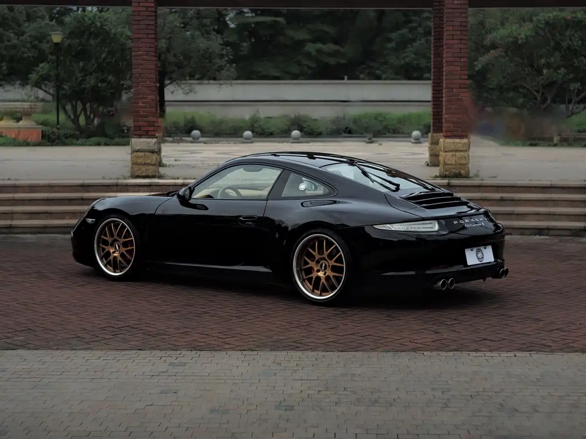 Porsche 911 2012 Carrera S 3.8L фото 4