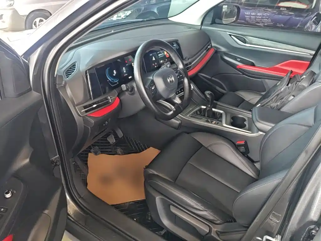 Фото 16 - Changan CS55 PLUS