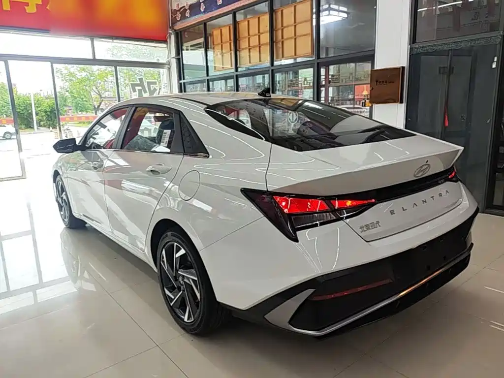 Hyundai Elantra 2026 2023 1.5L CVT GLX Elite Edition