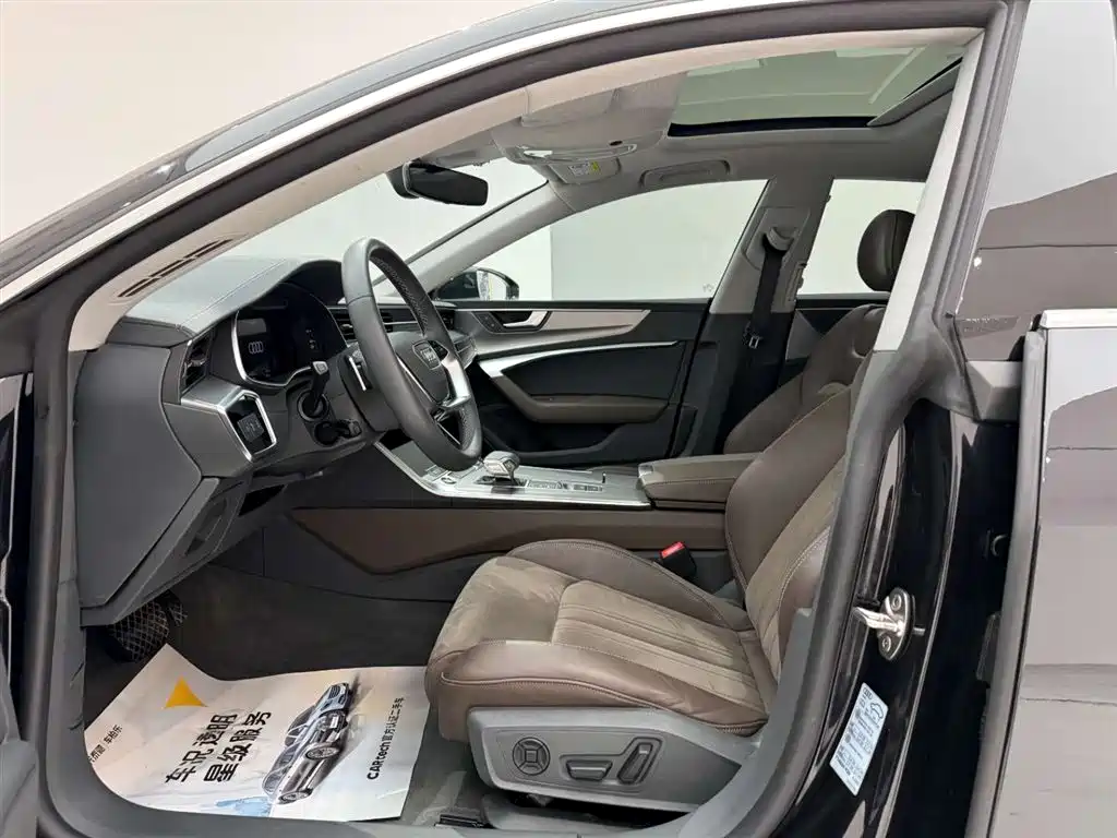 Audi A7L 2022 45 TFSI S-line Future Dream Edition фото 15