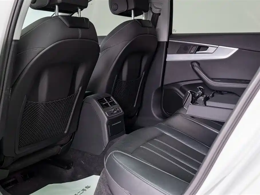 Audi A4L 2022 40 TFSI Luxury Dynamic фото 7